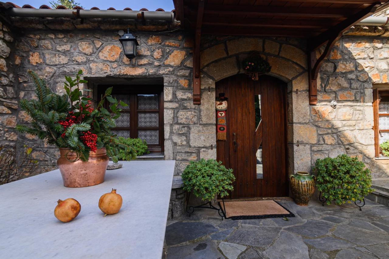Guesthouse Karahalios Polydrossos Extérieur photo